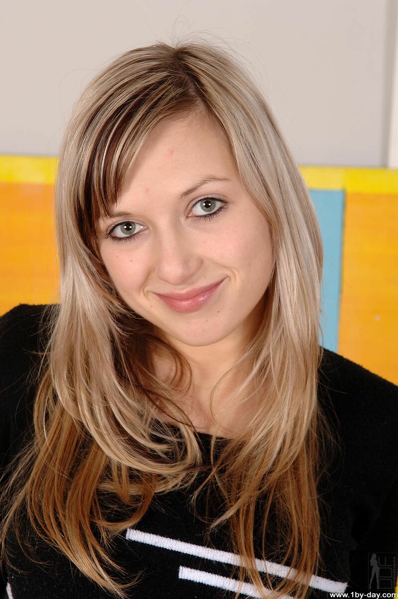 Светуля, 19 лет, 0 размер груди